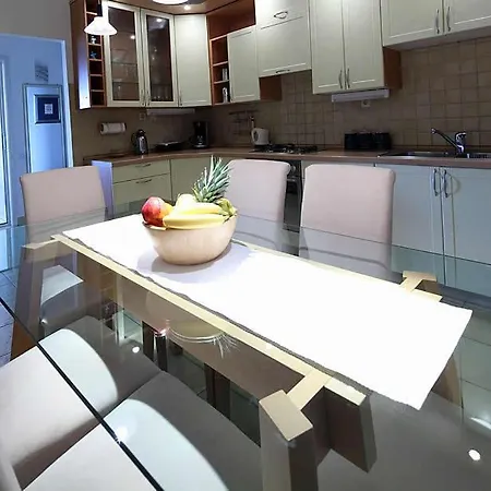 شقة Makarana ماكارسكا