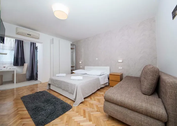 Makarana Макарська