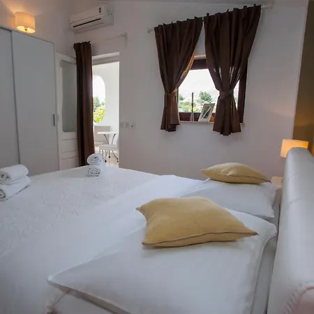 Makarana Apartament