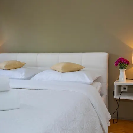 Apartment Makarana Makarska