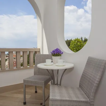 Makarana Appartement *