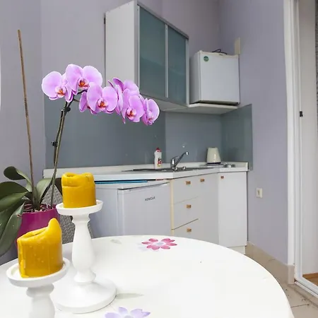 Makarana Apartment *