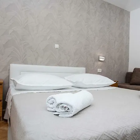 Makarana * מאקרסקה