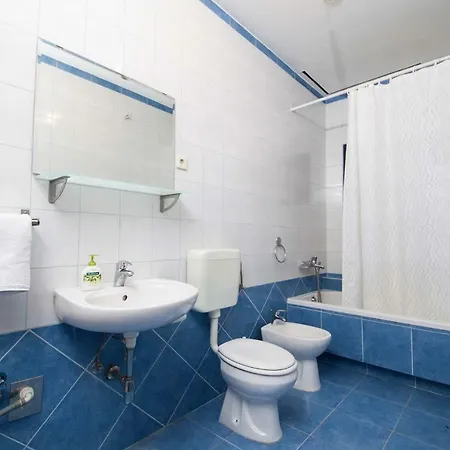 Makarana Apartment *