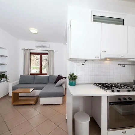 Makarana * מאקרסקה