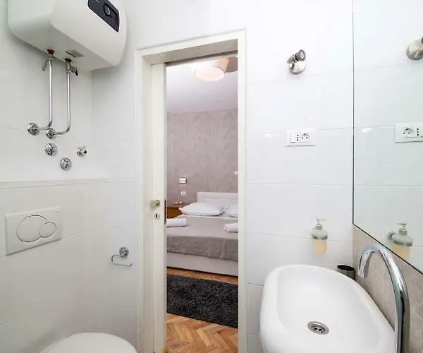 Makarana Apartment *