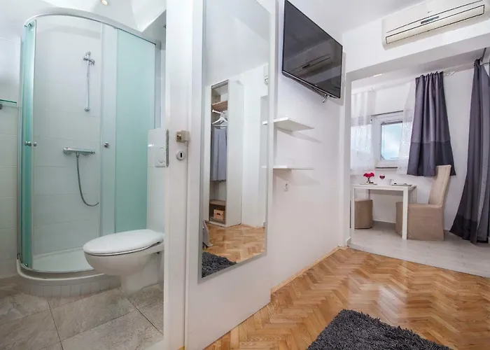 Makarana Apartment *